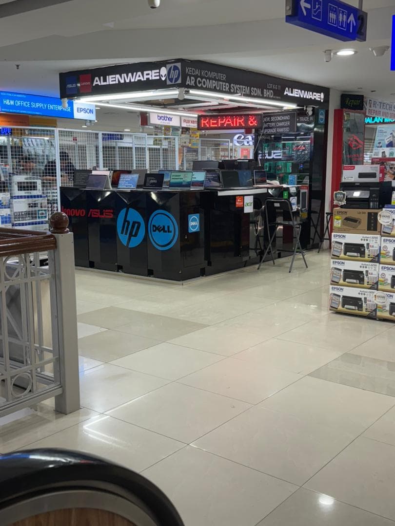 Alienware Shop front at Digital Mall PJ